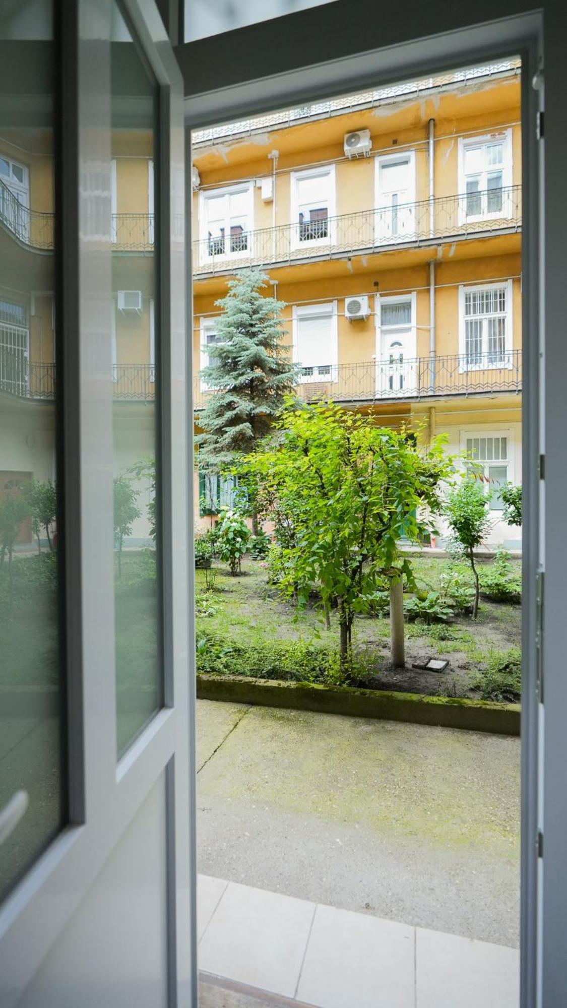Instant Ruinbar Central Premium Apartment B Boedapest Buitenkant foto
